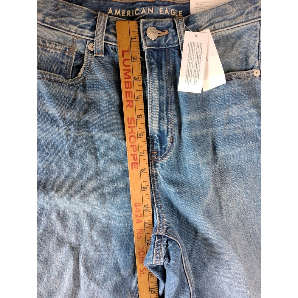 American Eagle Highest Rise Mom Jeans Gemini Blue Distressed 4 X-Short 34127308 - Picture 3 of 8